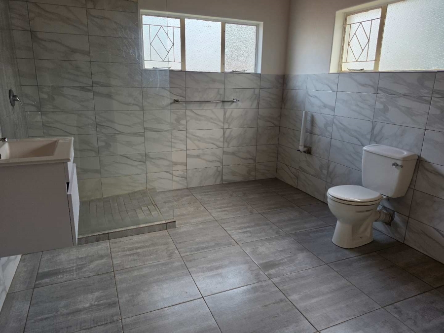 To Let 3 Bedroom Property for Rent in Rhodesdene Northern Cape